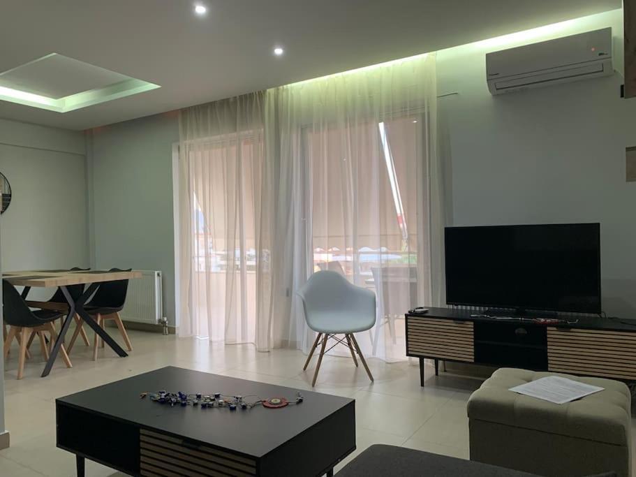 Varkiza Lux Apartment Экстерьер фото
